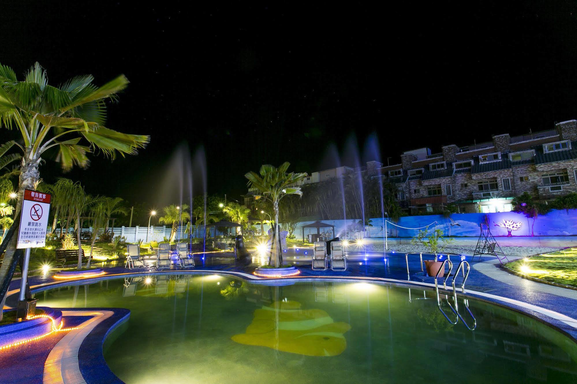 Clownfish Resort Kota Tua Kota Tua Hengchun Bagian luar foto